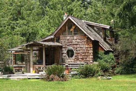 A Hand-Built Cabin in the Woods of British Columbia’s Hornby Island Image